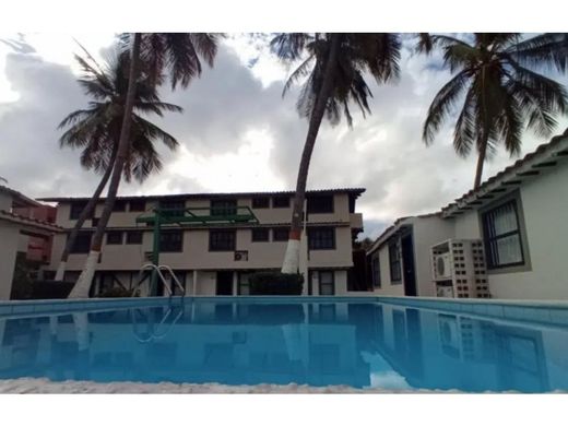 호텔 / Tucacas, Municipio Silva