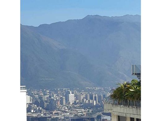 Penthouse in Nueva Caracas, Distrito Capital