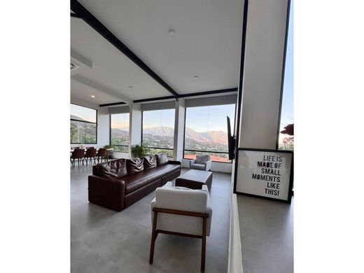 Luxury home in Nueva Caracas, Distrito Capital
