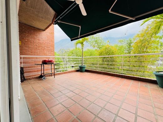 Piso / Apartamento en Nueva Caracas, Distrito Capital