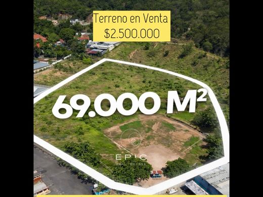 Arsa Guarenas, Municipio Plaza