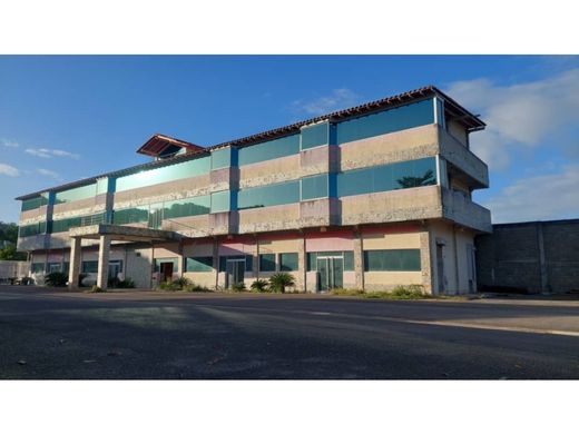 Edificio en Carúpano, Municipio Bermúdez