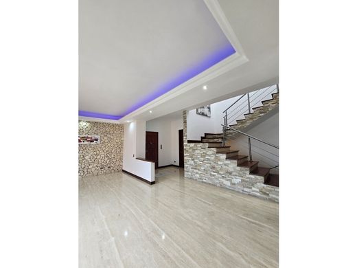 Apartment in Nueva Caracas, Distrito Capital