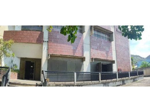 Complexes résidentiels à Guarenas, Municipio Plaza