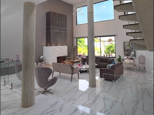 Luxury home in Nueva Caracas, Distrito Capital
