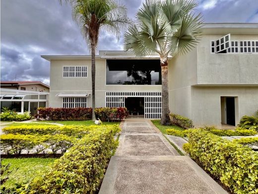 Lüks ev Karakas, Municipio Libertador