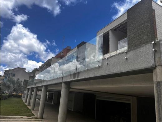 Luxury home in Nueva Caracas, Distrito Capital