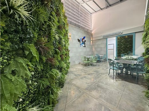 Luxury home in Nueva Caracas, Distrito Capital