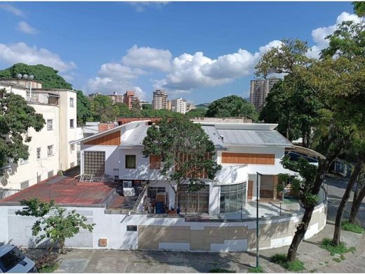 Casa de lujo en Nueva Caracas, Distrito Capital