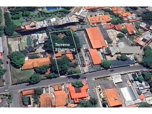 Grundstück in Nueva Caracas, Distrito Capital