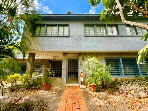 Maison de luxe à Nueva Caracas, Distrito Capital