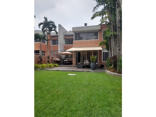 Maison de luxe à Nueva Caracas, Distrito Capital