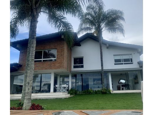 Lüks ev Karakas, Municipio Libertador