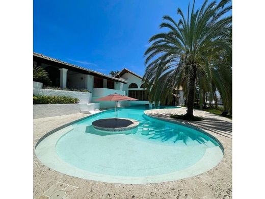 豪宅  Lecherías, Estado Anzoátegui