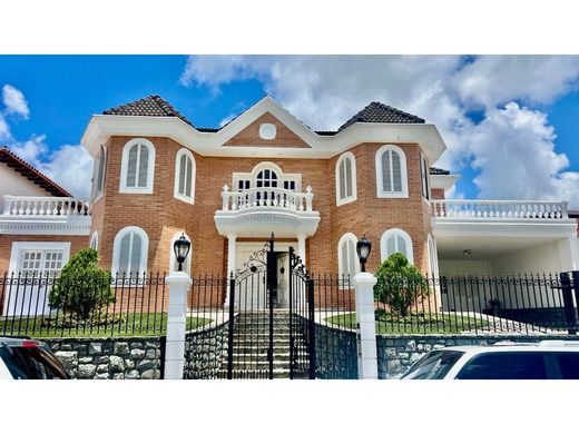 Lüks ev Karakas, Municipio Libertador