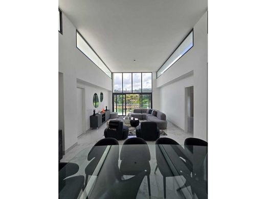 Apartment in Nueva Caracas, Distrito Capital