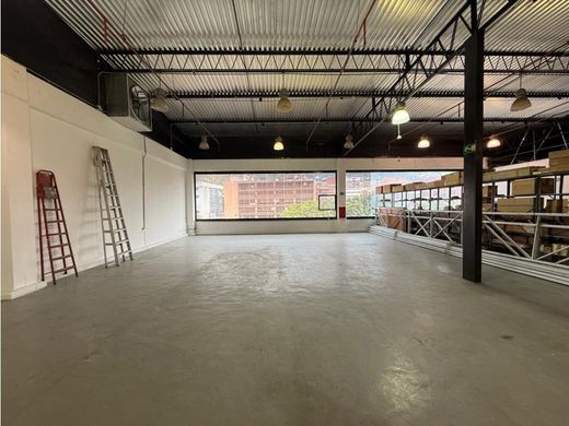 Ofis Nueva Caracas, Distrito Capital