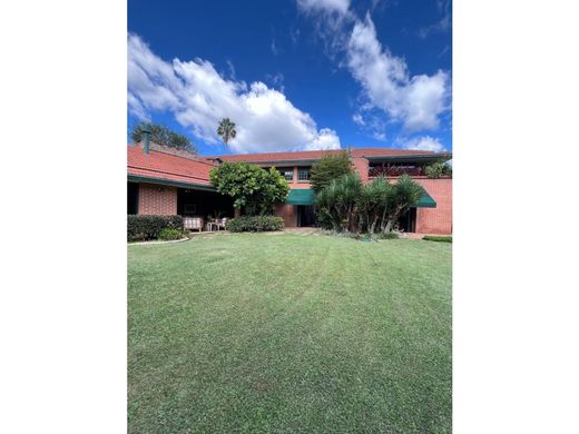 Luxury home in Nueva Caracas, Distrito Capital