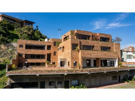 Casa de lujo en Nueva Caracas, Distrito Capital