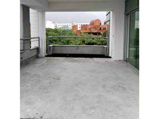 Duplex a Caracas, Municipio Libertador