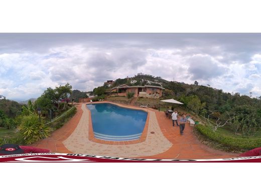 Casa di lusso a San Antonio de Los Altos, Municipio Los Salias