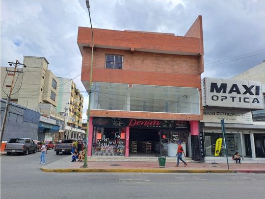 Edificio en Barquisimeto, Municipio Iribarren