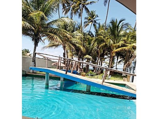 호텔 / Tucacas, Municipio Silva