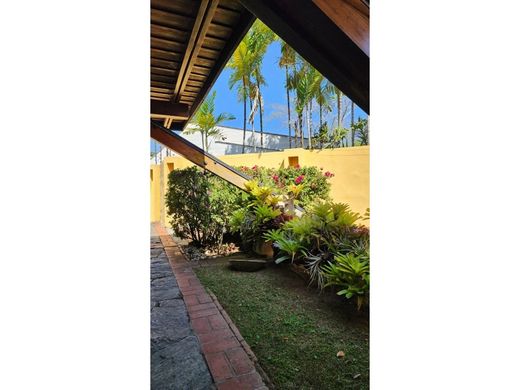 Luxus-Haus in Nueva Caracas, Distrito Capital