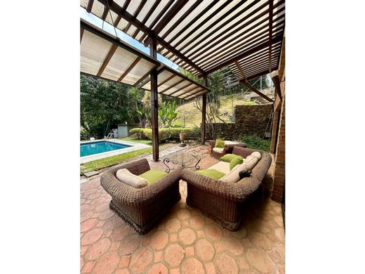 Luxus-Haus in Nueva Caracas, Distrito Capital