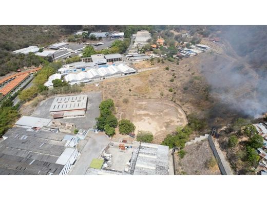 Land in Guarenas, Municipio Plaza