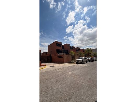 Luxury home in Nueva Caracas, Distrito Capital