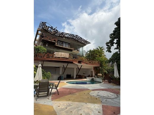 Luxury home in Nueva Caracas, Distrito Capital