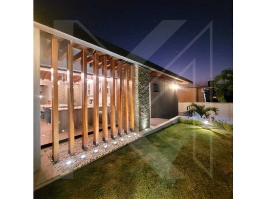 豪宅  卡拉卡斯, Municipio Libertador