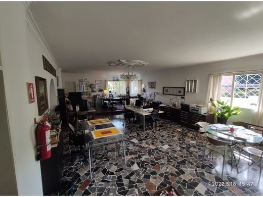 Luxus-Haus in Nueva Caracas, Distrito Capital