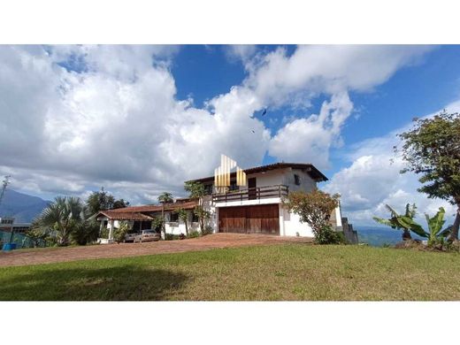Luxury home in Nueva Caracas, Distrito Capital