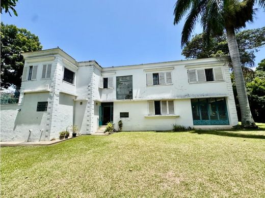 Lüks ev Karakas, Municipio Libertador