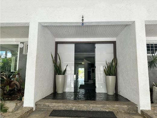 Luxus-Haus in Nueva Caracas, Distrito Capital
