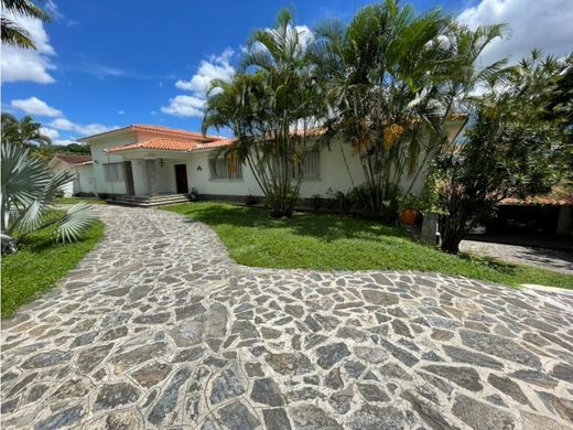 Lüks ev Karakas, Municipio Libertador