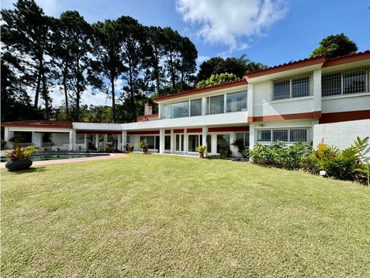 Lüks ev Karakas, Municipio Libertador