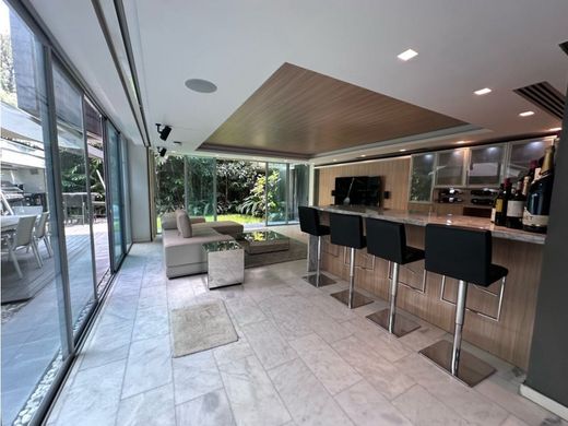 Daire Karakas, Municipio Libertador