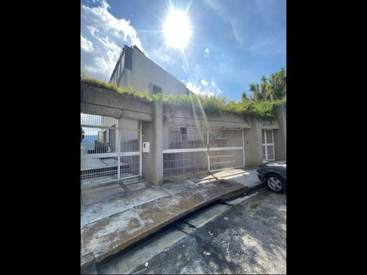 Luxury home in Nueva Caracas, Distrito Capital