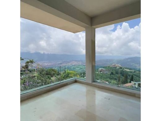 Lüks ev Karakas, Municipio Libertador