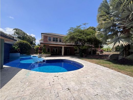 Luxury home in Nueva Caracas, Distrito Capital