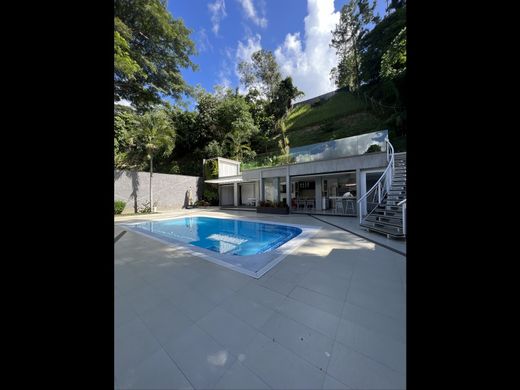 Maison de luxe à Nueva Caracas, Distrito Capital