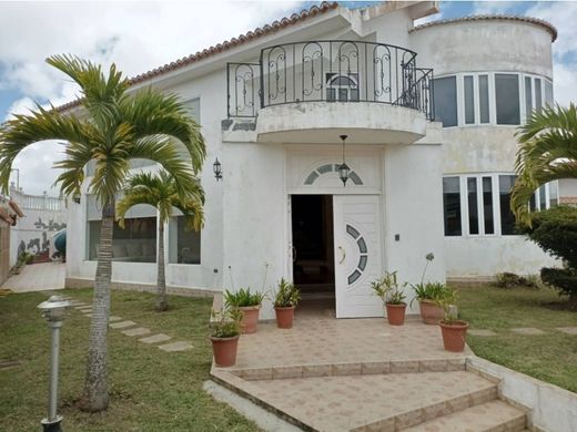 Luxus-Haus in San Antonio de Los Altos, Municipio Los Salias