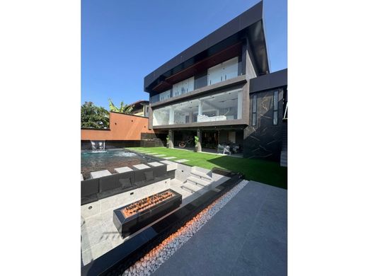 Casa di lusso a Nueva Caracas, Distrito Capital