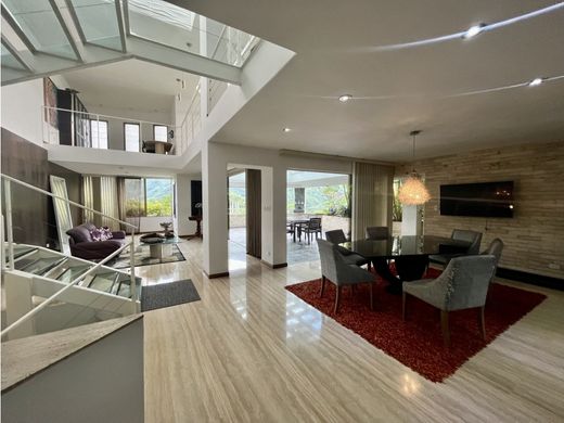 Apartment / Etagenwohnung in Caracas, Municipio Libertador