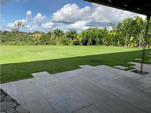 Luxury home in Nueva Caracas, Distrito Capital