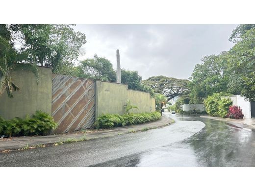 Grundstück in Nueva Caracas, Distrito Capital