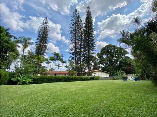 Luxury home in Nueva Caracas, Distrito Capital